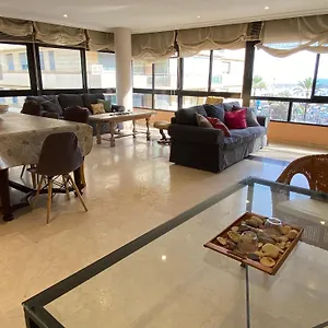  Apartment 4 Bedroom Close By In