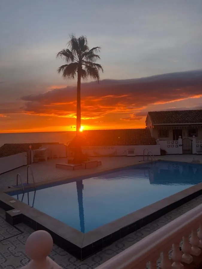 Casa Perro Andaluz Villa Fuengirola Holiday home